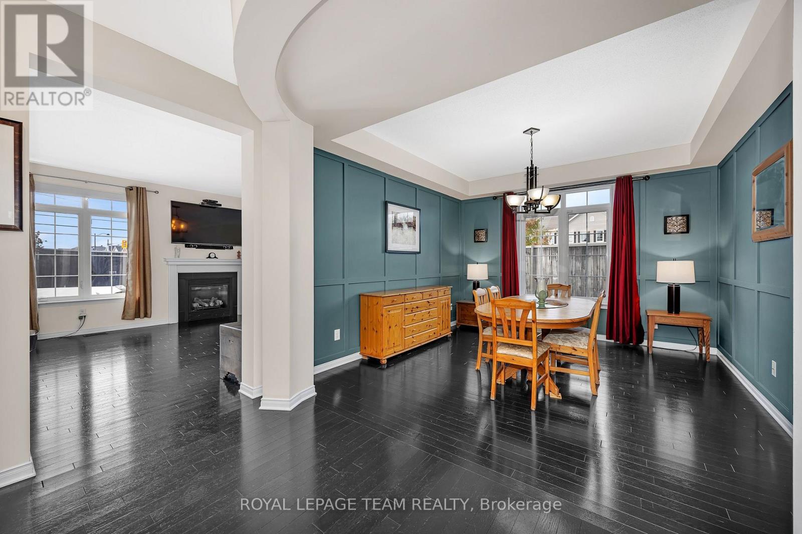 200 KINLOCH COURT - 19