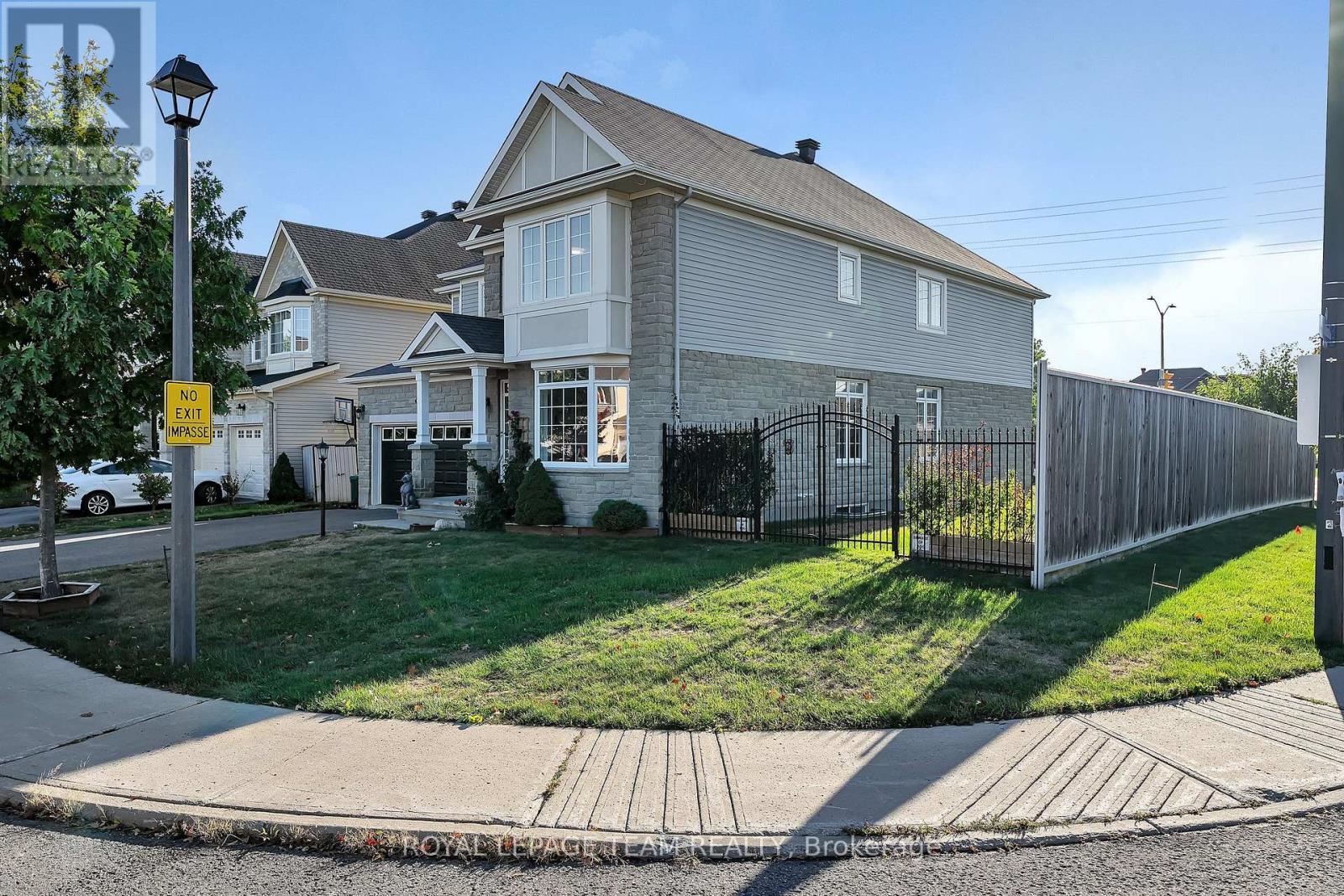 200 KINLOCH COURT - 2