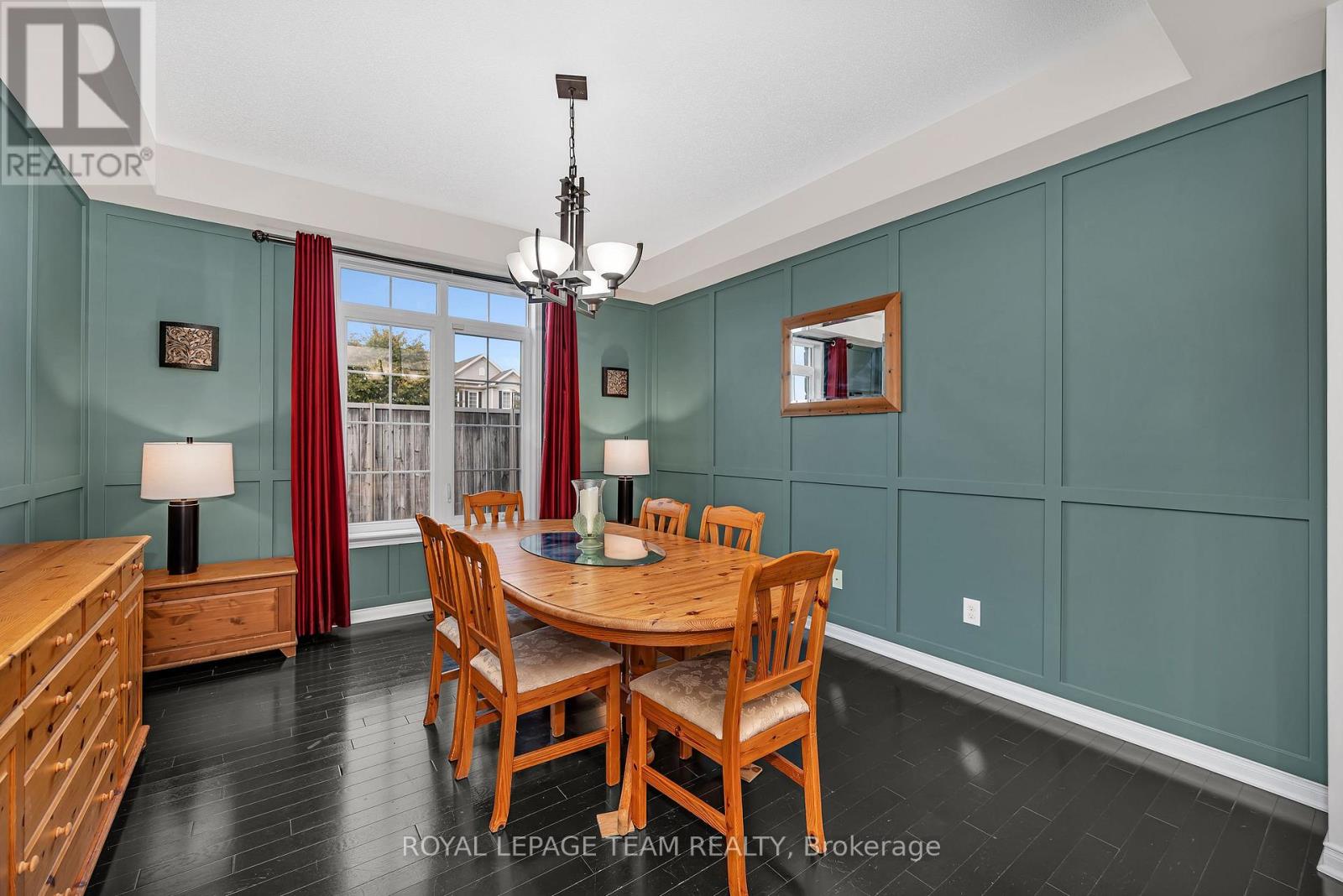 200 KINLOCH COURT - 20