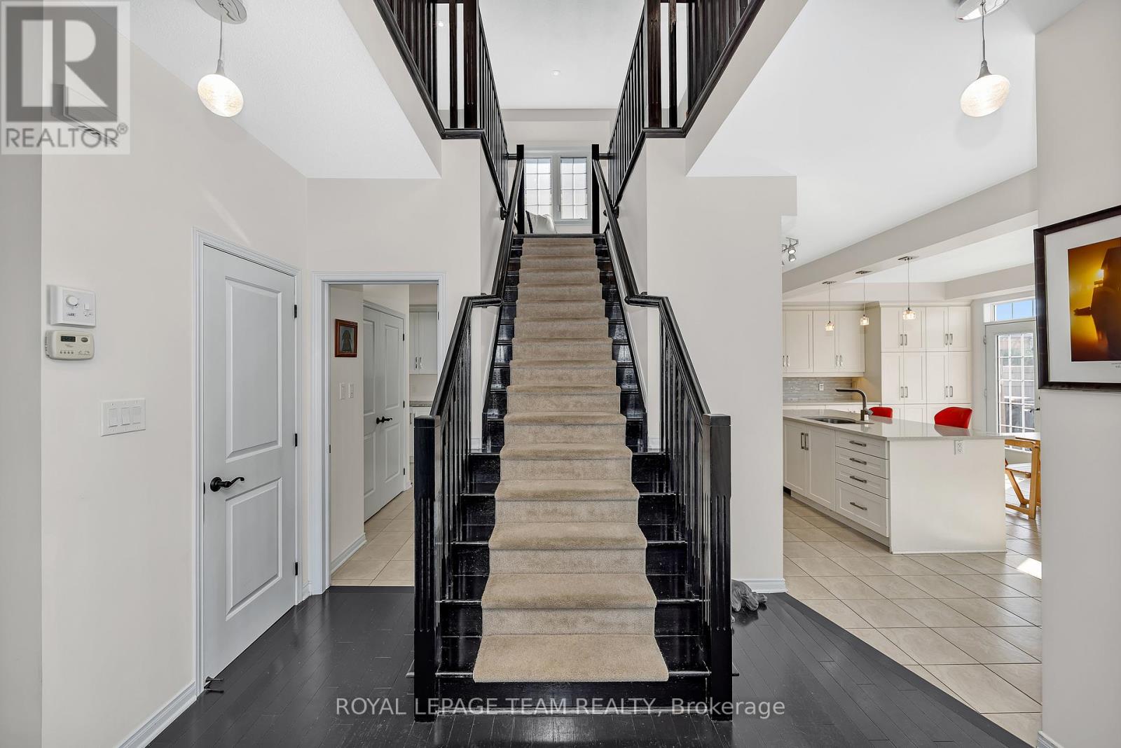 200 KINLOCH COURT - 25
