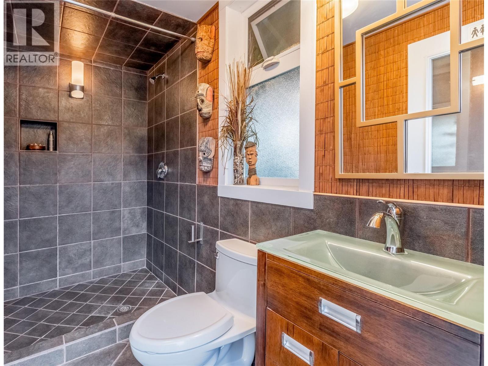  3266 Merlot Court, West Kelowna