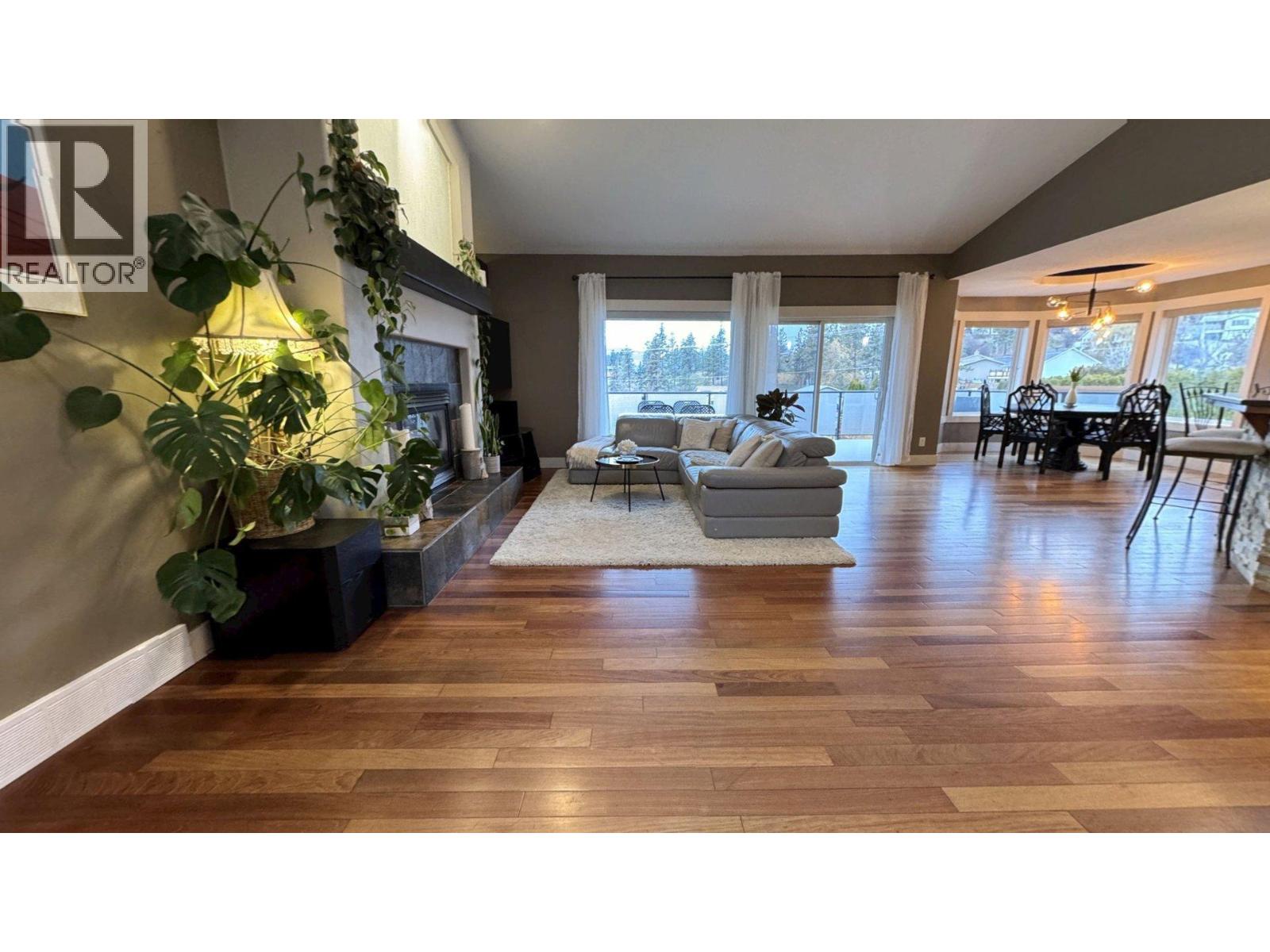  3266 Merlot Court, West Kelowna