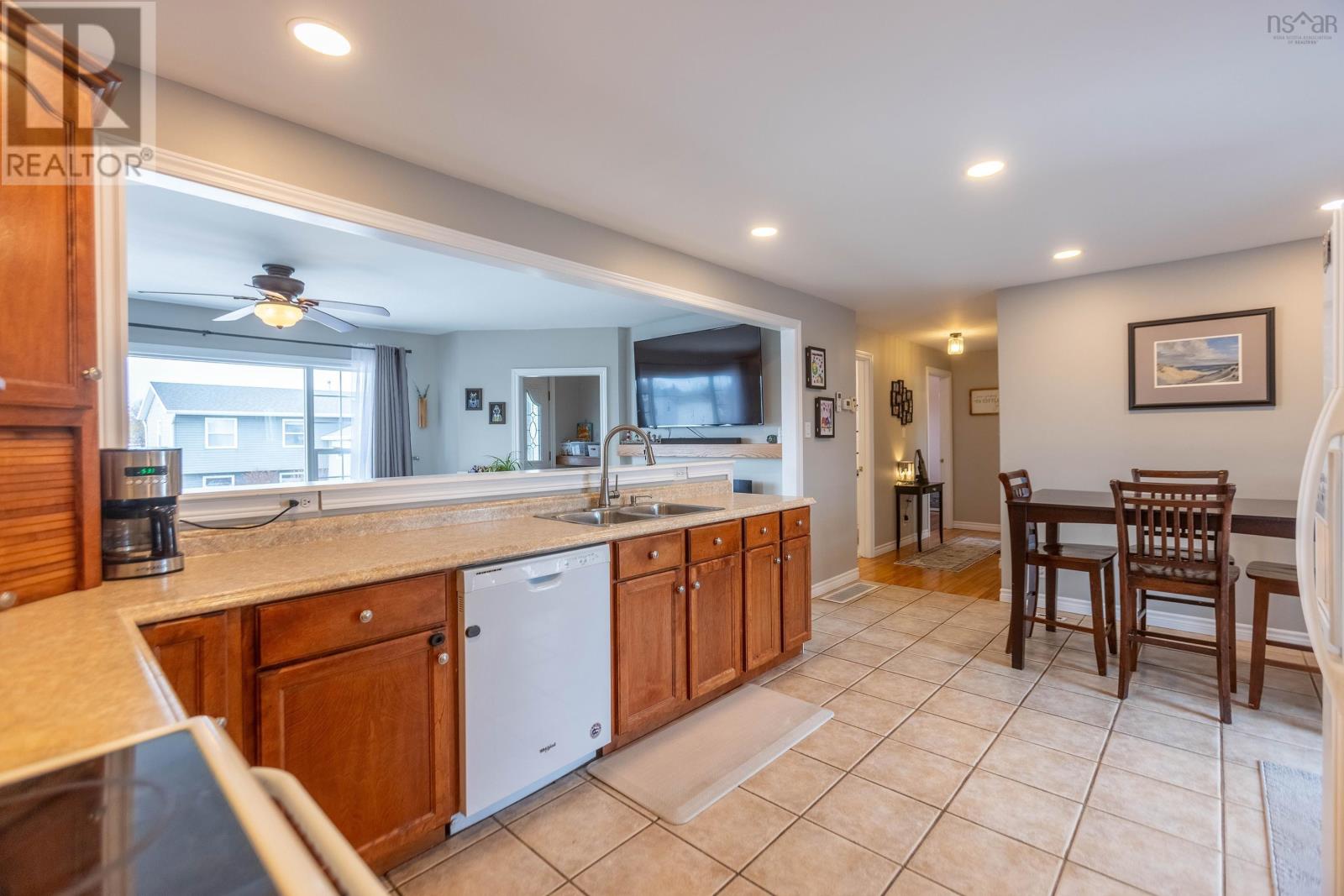 Property 18 of 48 of 3 Gilroy Street