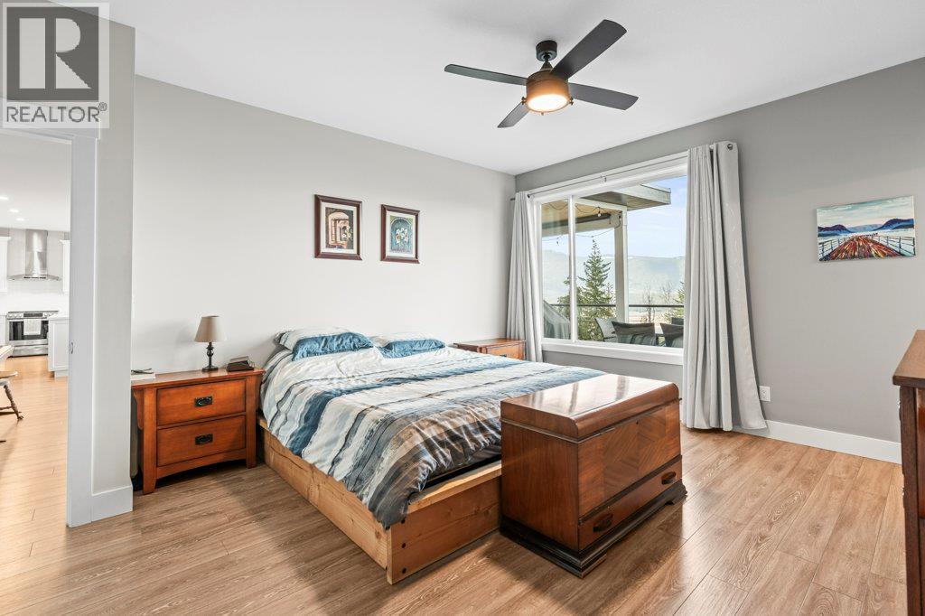 1021 17 Avenue SE, Salmon Arm