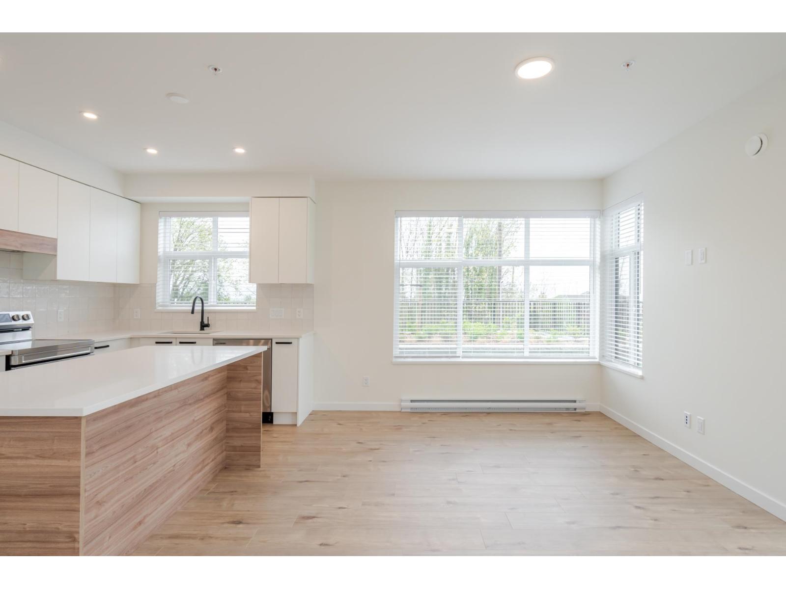 106 33920 BEST AVENUE, Mission