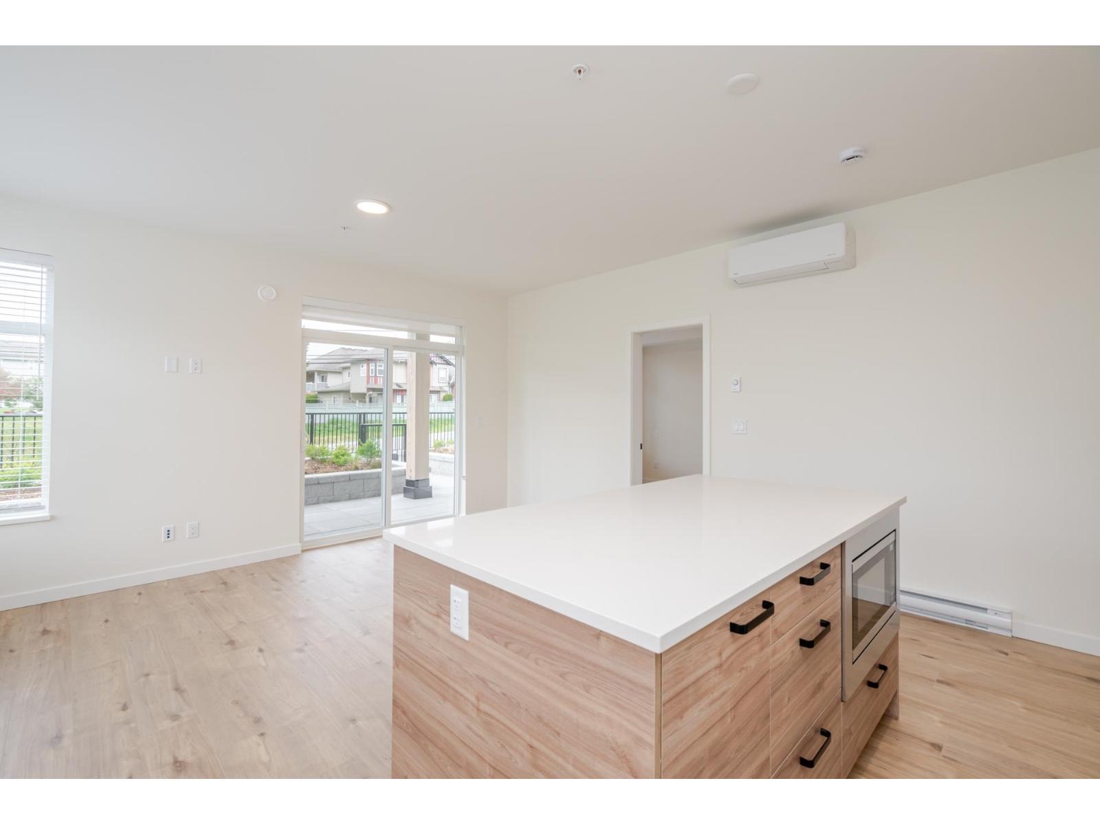 106 33920 BEST AVENUE, Mission