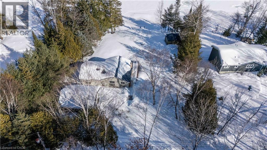 1056 INAWENDAWIN Road - 43
