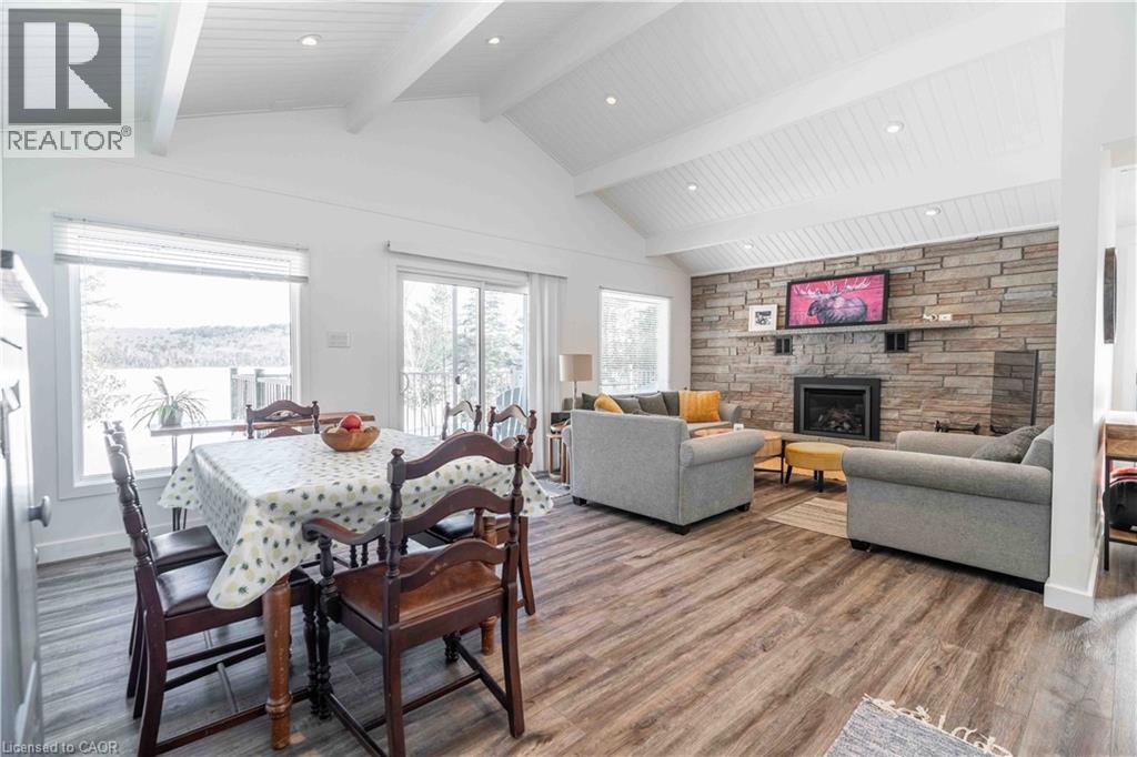 1056 INAWENDAWIN Road - 20