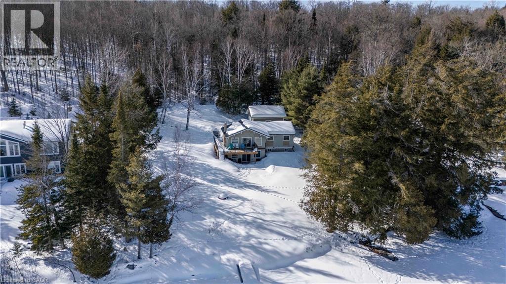 1056 INAWENDAWIN Road - 5
