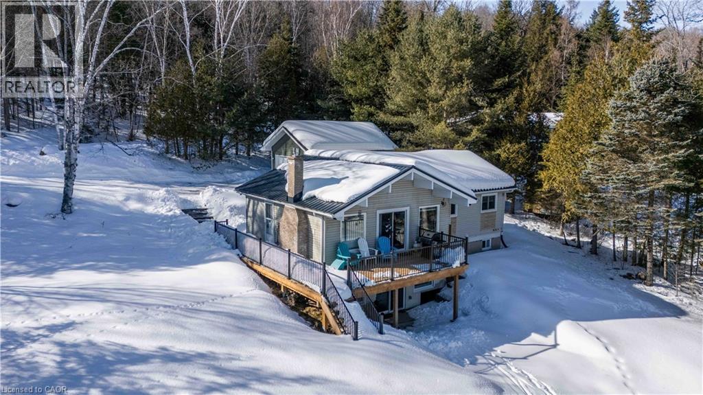 1056 INAWENDAWIN Road - 3