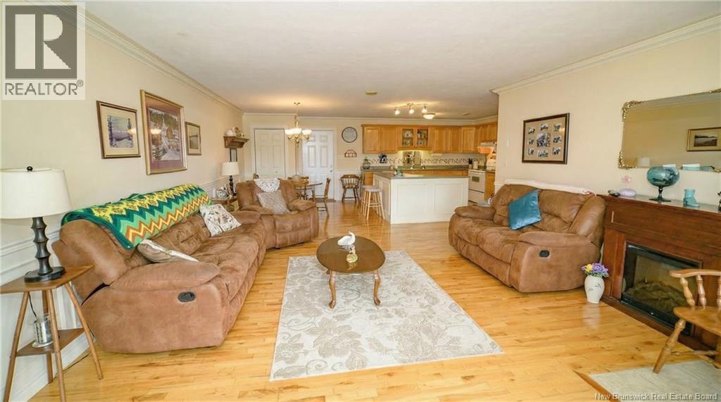 #8 185 REYNOLDS STREET - 7