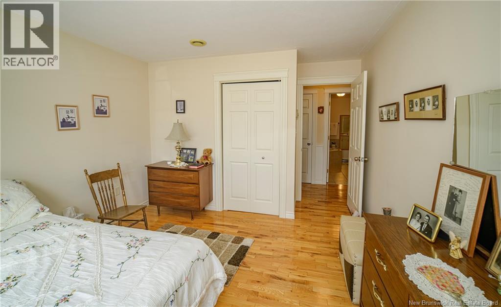 #8 185 REYNOLDS STREET - 16