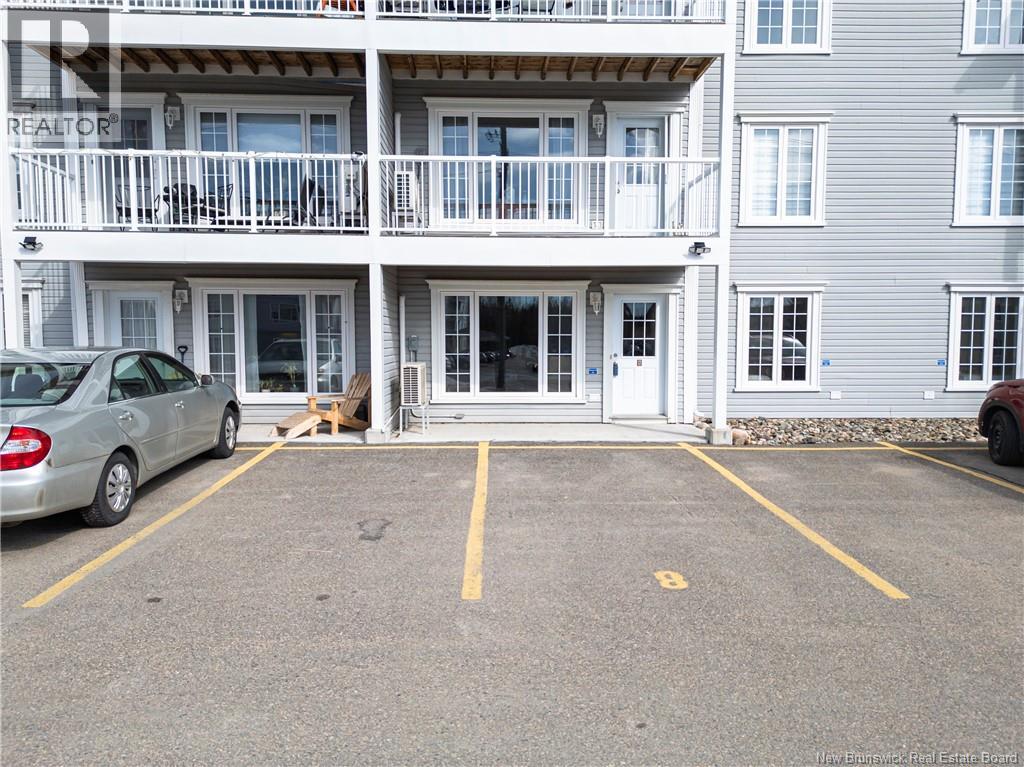 #8 185 REYNOLDS STREET - 4