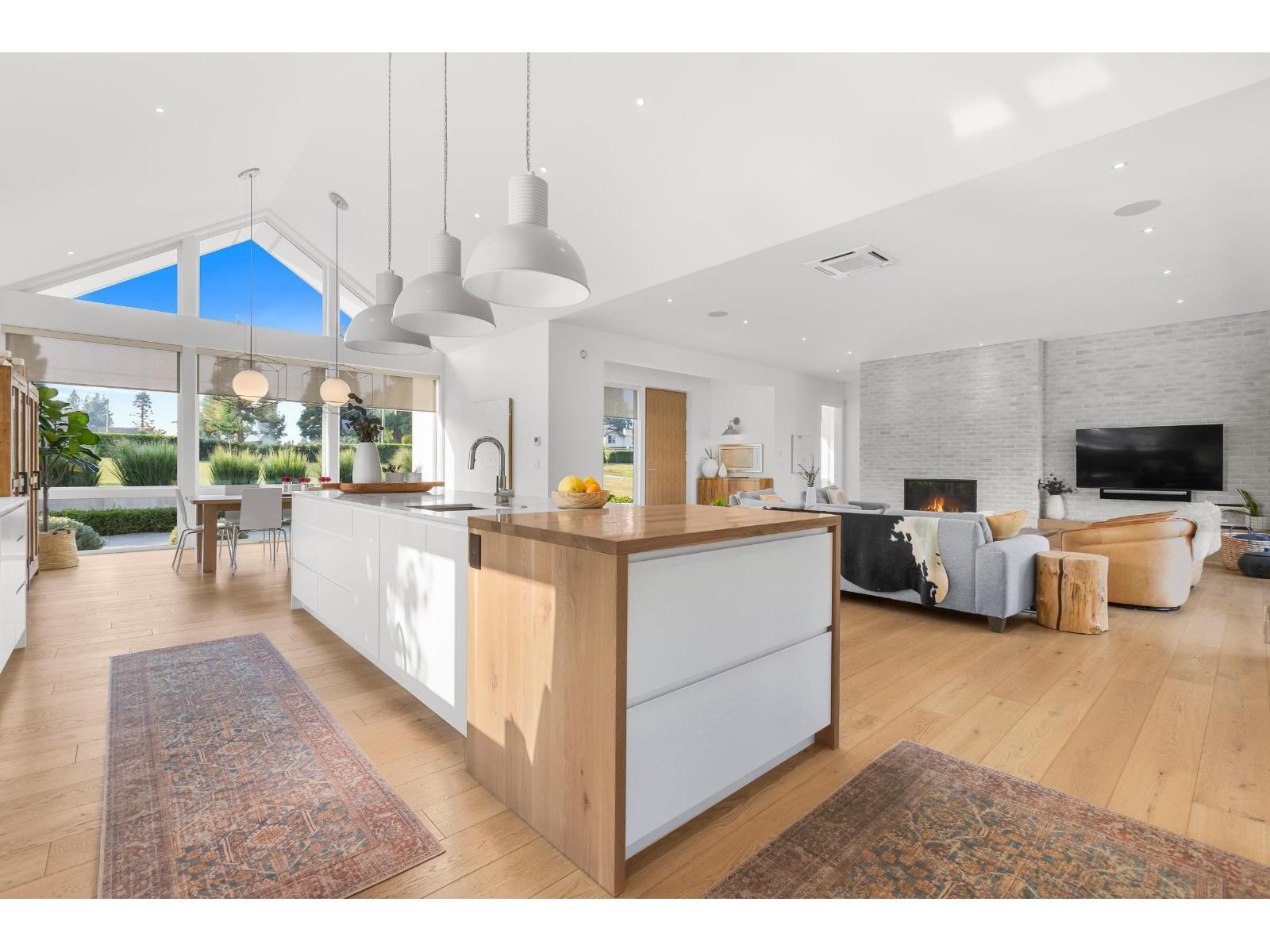 29091 TAMARIC AVENUE, Abbotsford