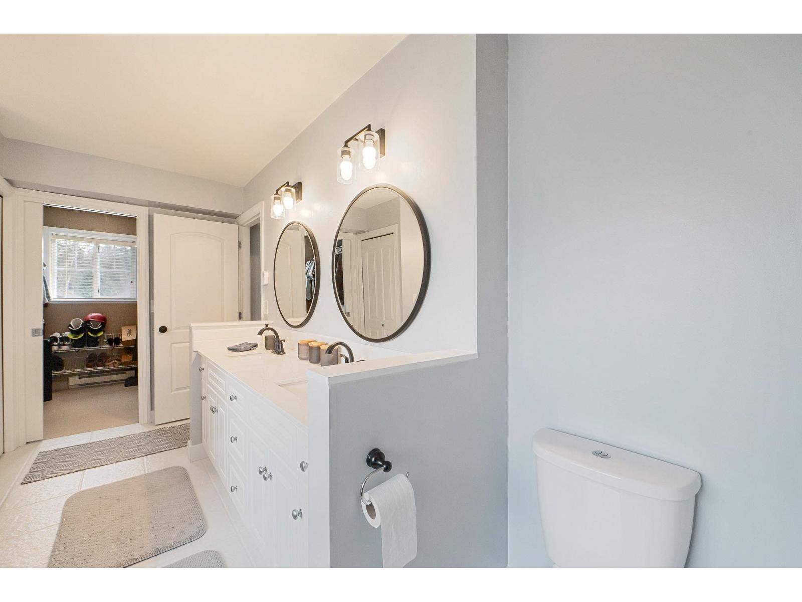 2107 ESSEX DRIVE, Abbotsford