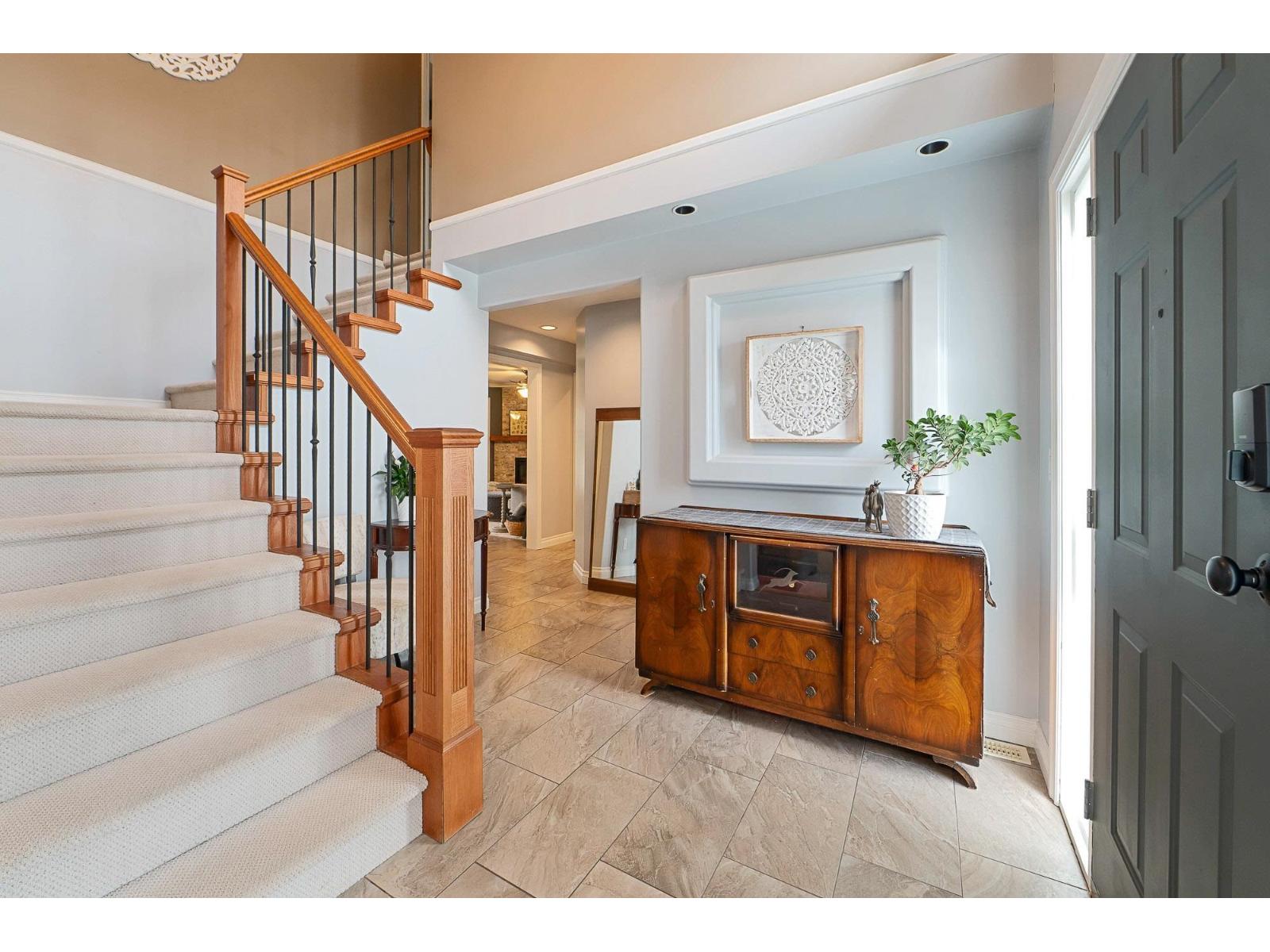 2107 ESSEX DRIVE, Abbotsford