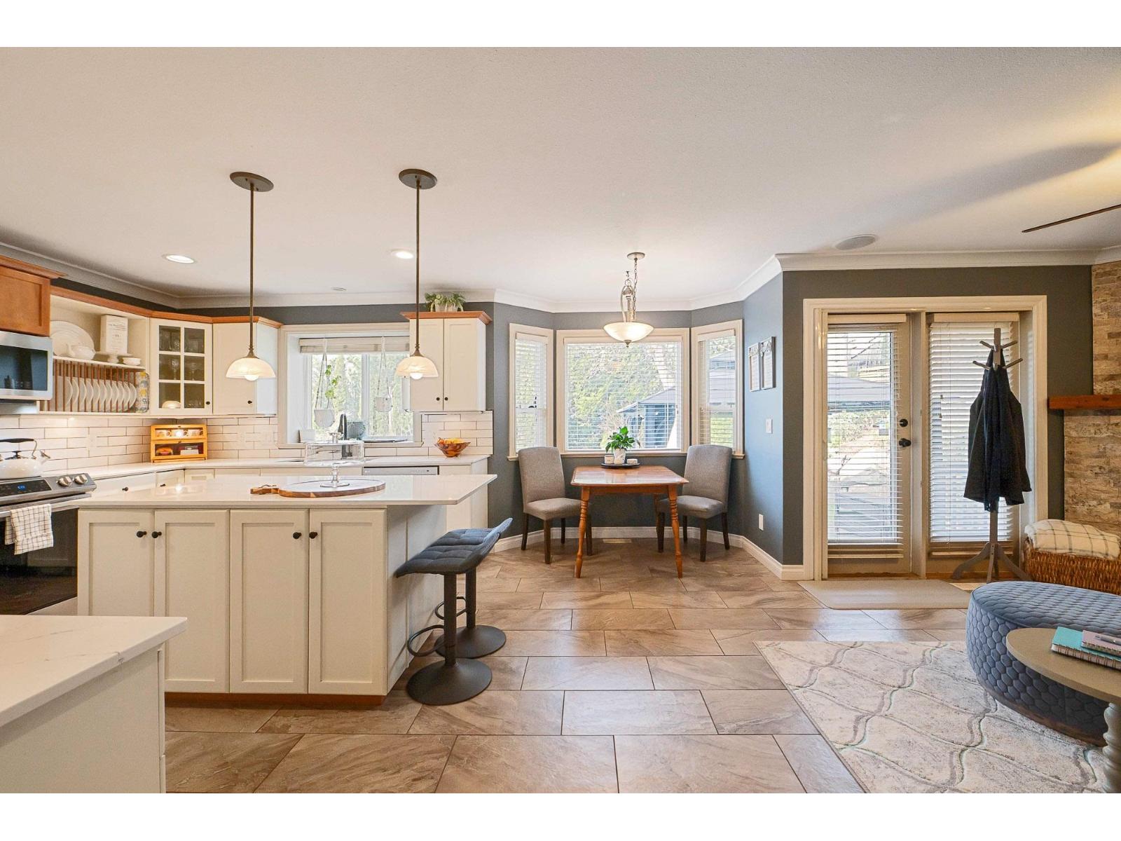 2107 ESSEX DRIVE, Abbotsford