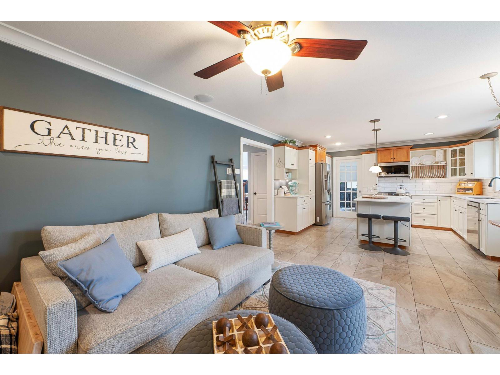 2107 ESSEX DRIVE, Abbotsford