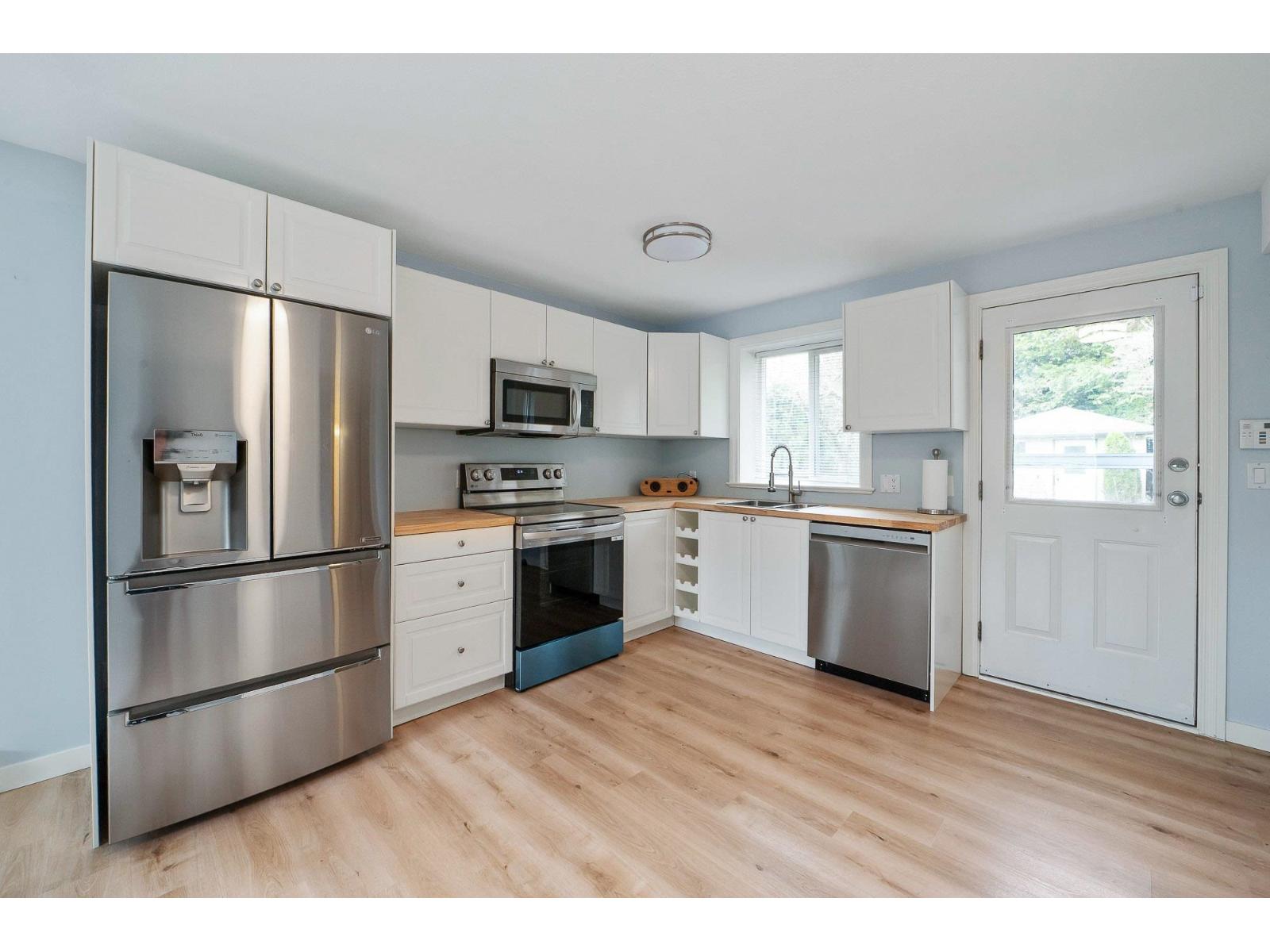 2107 ESSEX DRIVE, Abbotsford