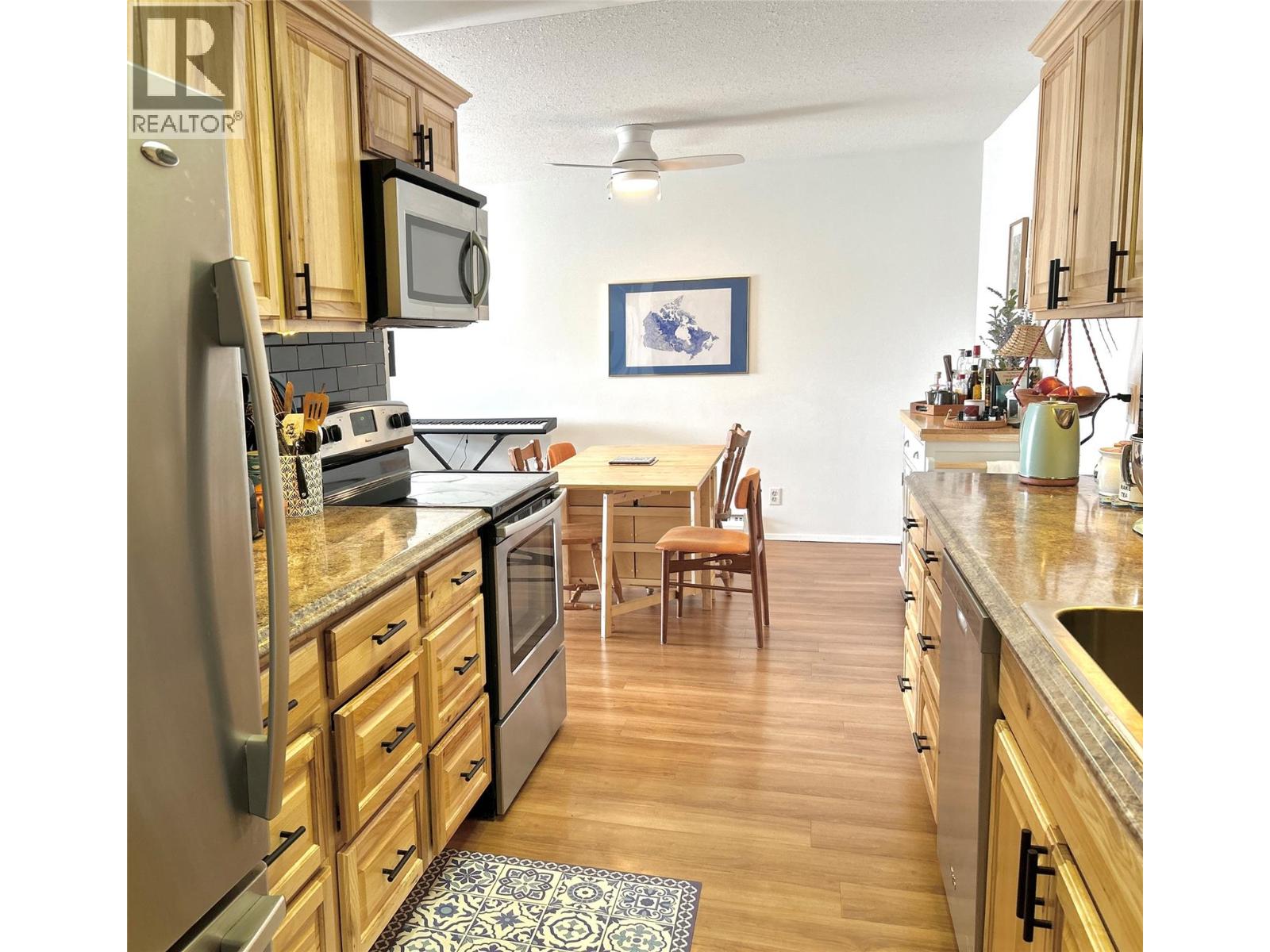 1611 NICKELPLATE Road Unit# 306, Rossland