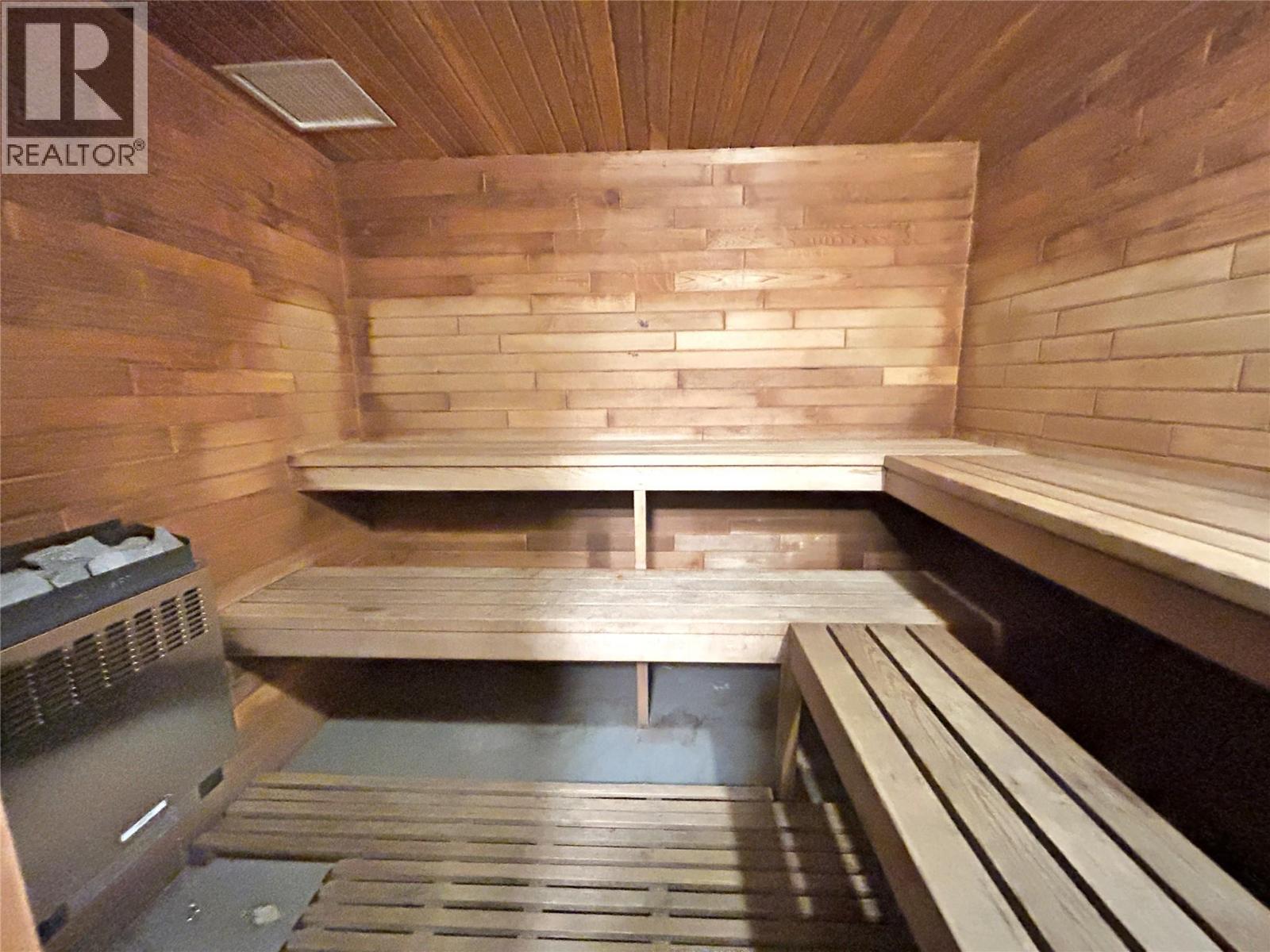 1611 NICKELPLATE Road Unit# 306, Rossland