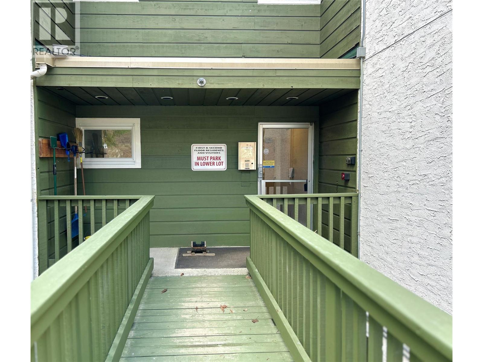 1611 NICKELPLATE Road Unit# 306, Rossland