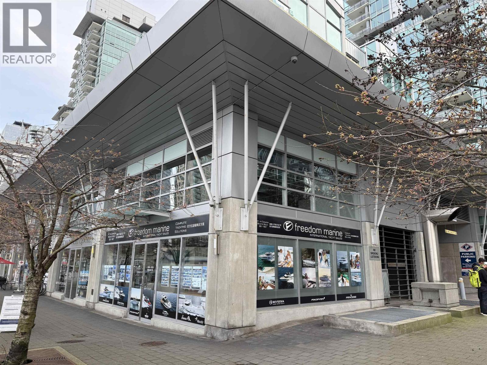 100 510 NICOLA STREET — photo 2