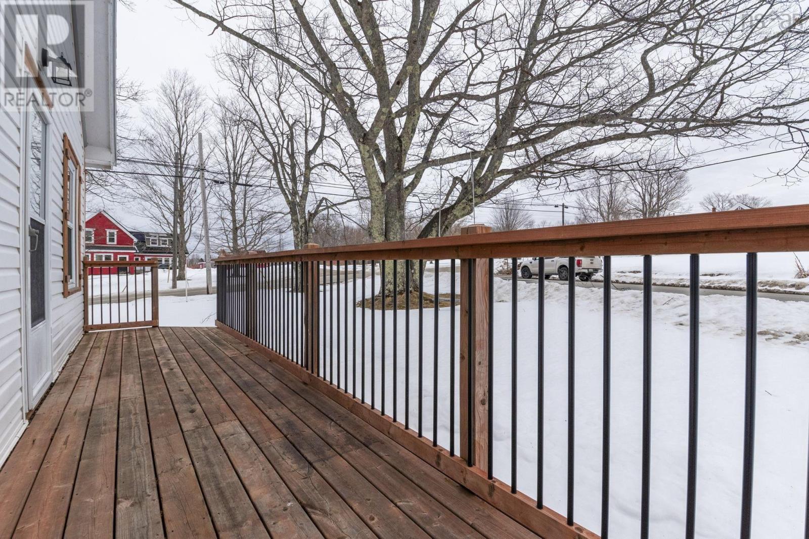 Property 4 of 26 of 12 Apple Tree Road