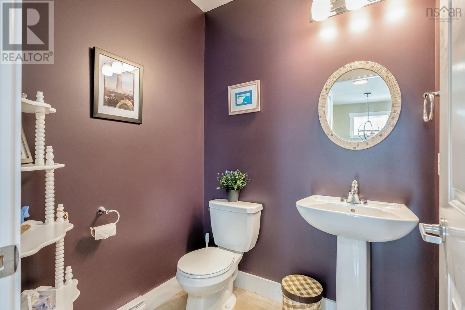 Property 11 of 49 of 17 Candytuft Close