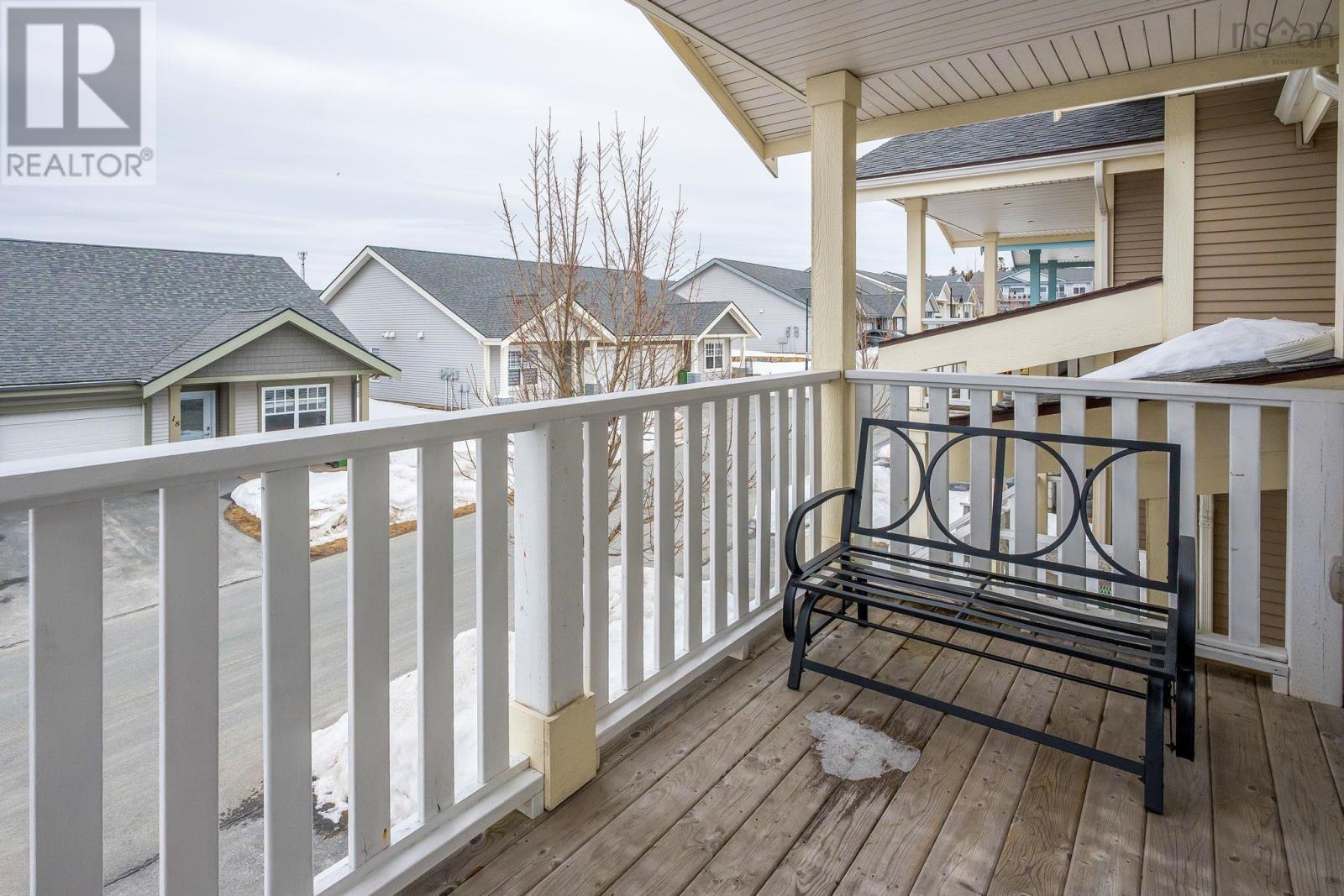 Property 6 of 49 of 17 Candytuft Close