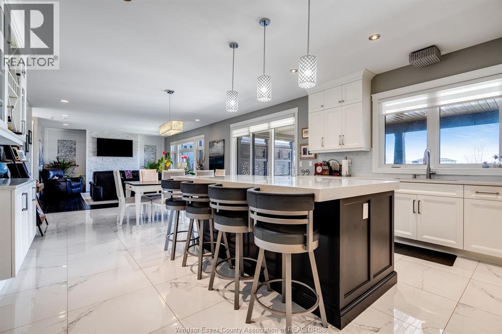 35 Augusta DRIVE - 12