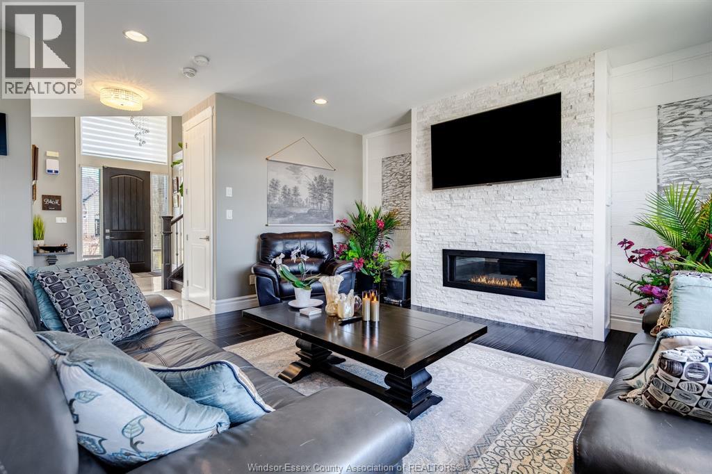 35 Augusta DRIVE - 4