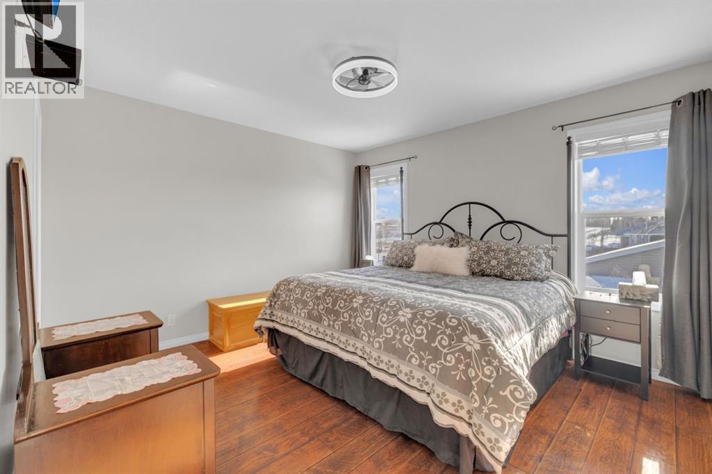 3807 50 Avenue, Ponoka