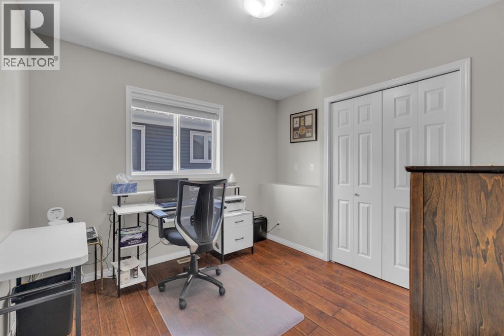 3807 50 Avenue, Ponoka