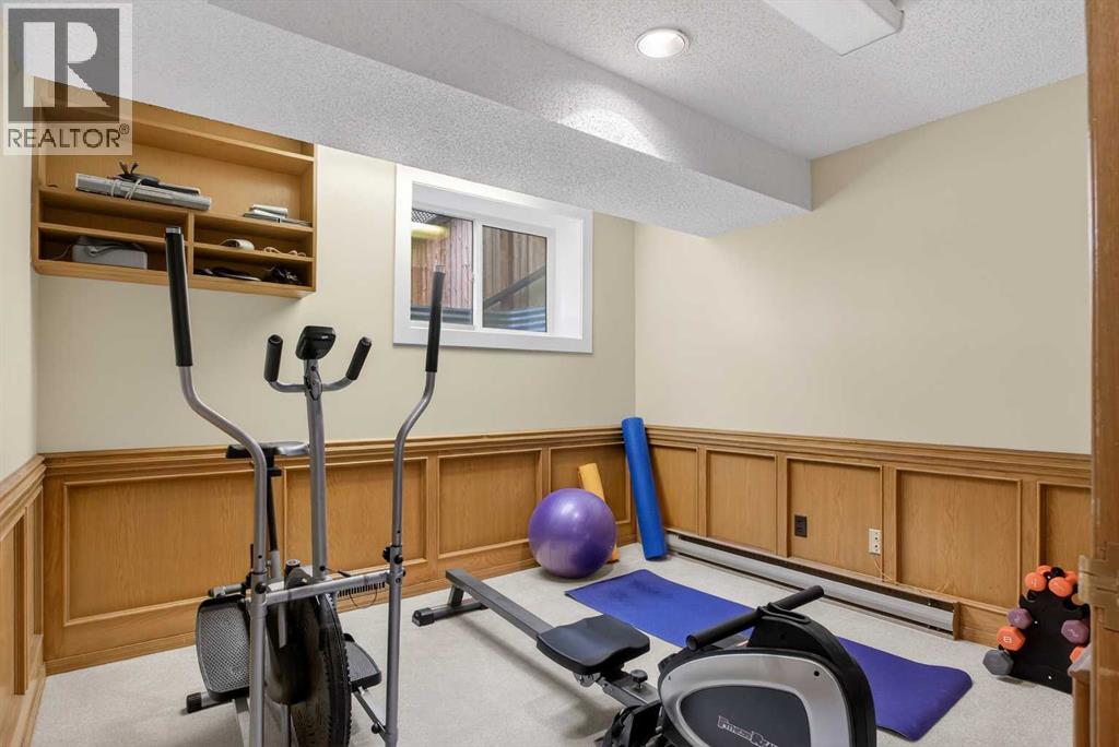 Single Family House for Sale in  Berkley Drive NW Beddington Heights Calgary 