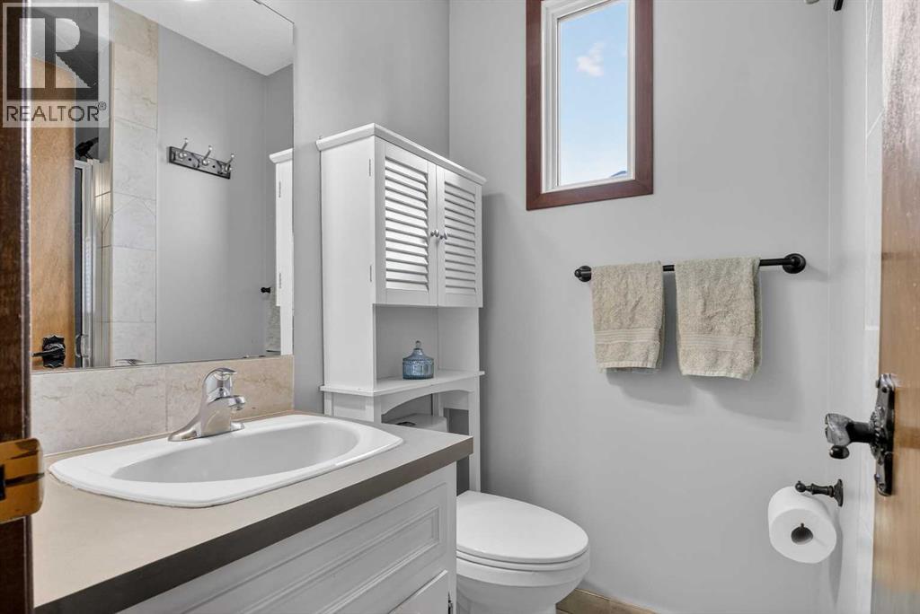 Single Family House for Sale in  Berkley Drive NW Beddington Heights Calgary 