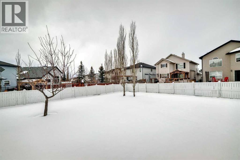 Single Family House 4 Level for Sale in  Rocky Ridge Court NW Rocky Ridge Calgary 