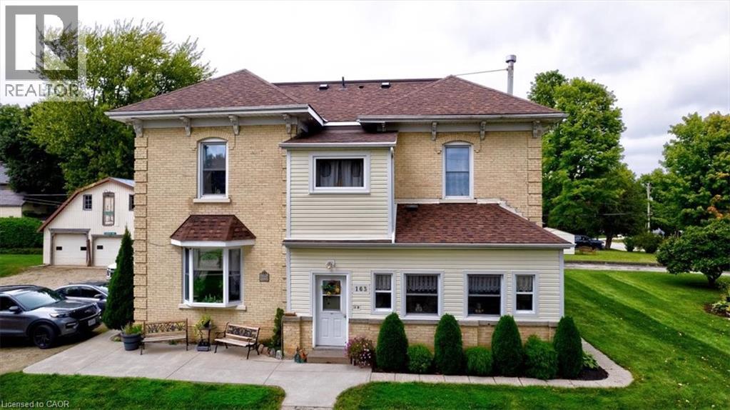 163 JOHN Street S - 1
