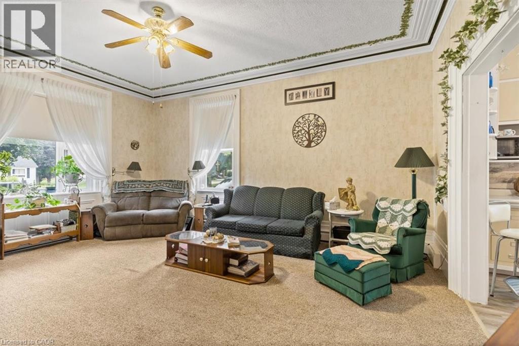 163 JOHN Street S - 13