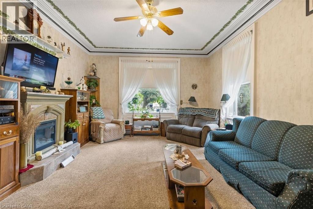 163 JOHN Street S - 14