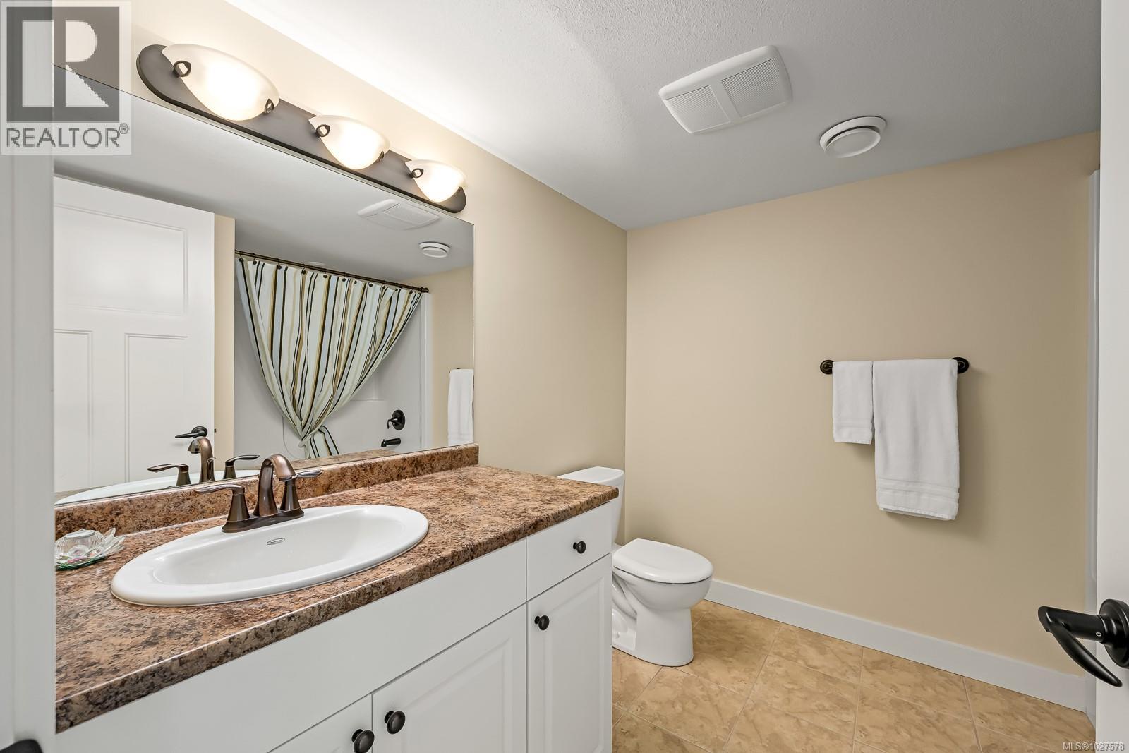 942 Timberline Dr, Campbell River