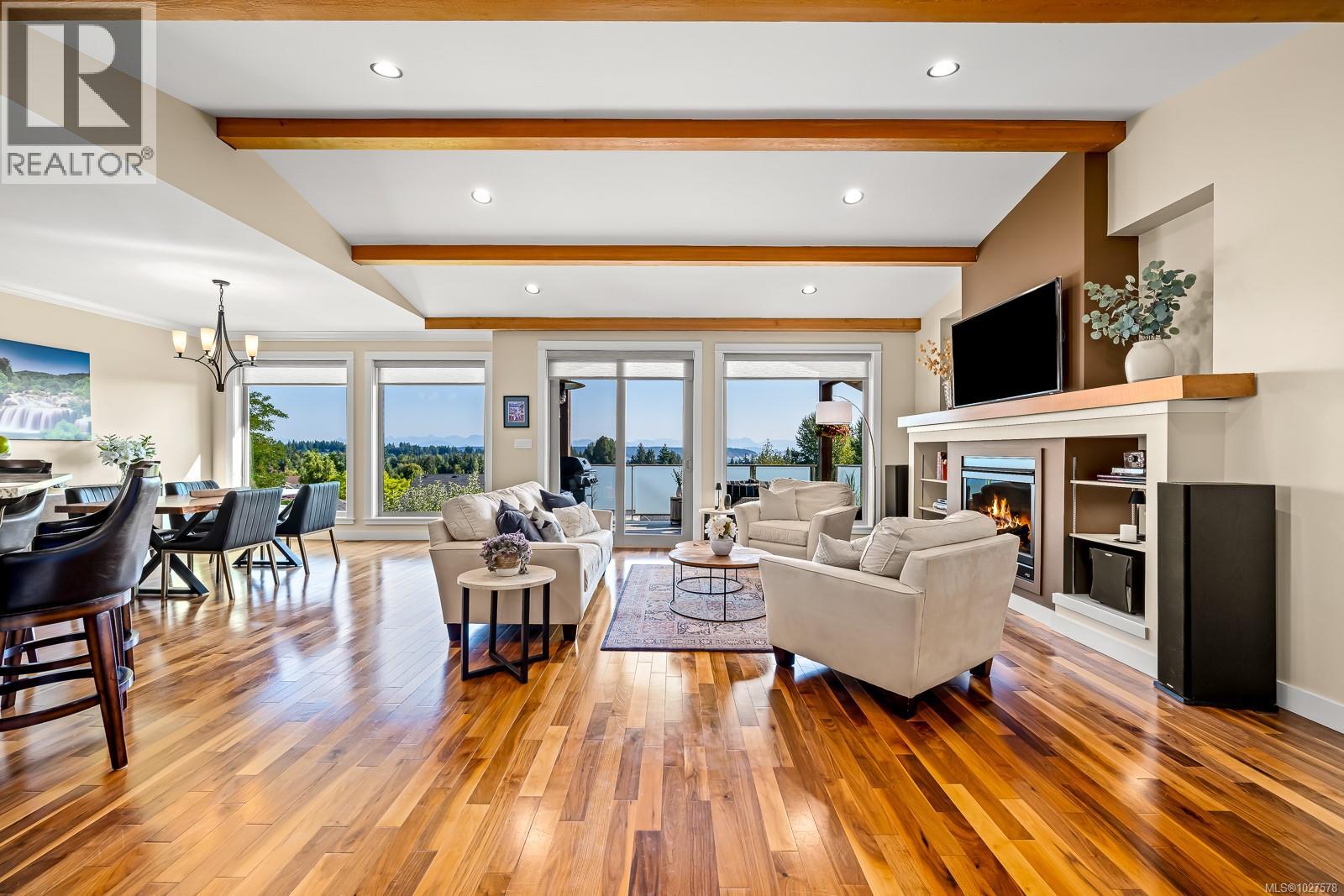 942 Timberline Dr, Campbell River