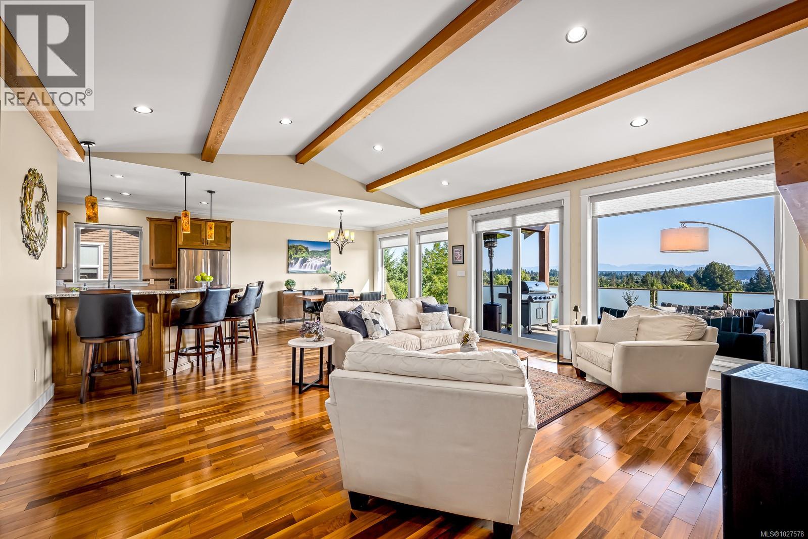 942 Timberline Dr, Campbell River