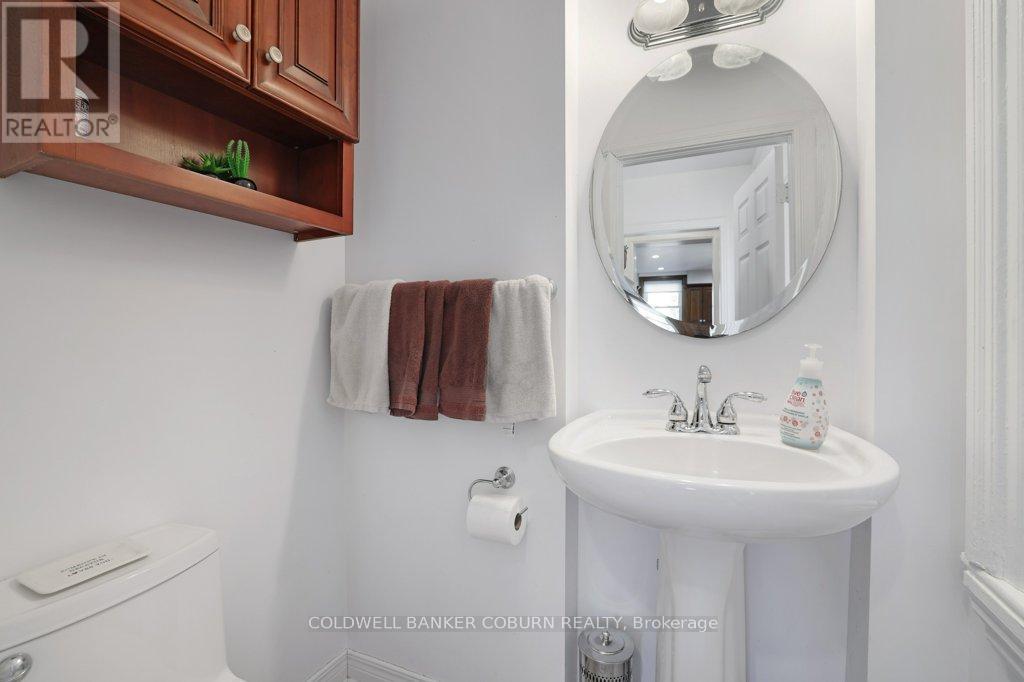 81 LAKESHORE DRIVE - Image 21