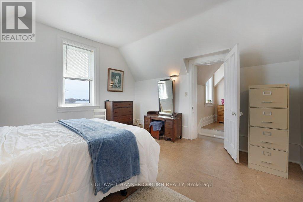 81 LAKESHORE DRIVE - Image 24