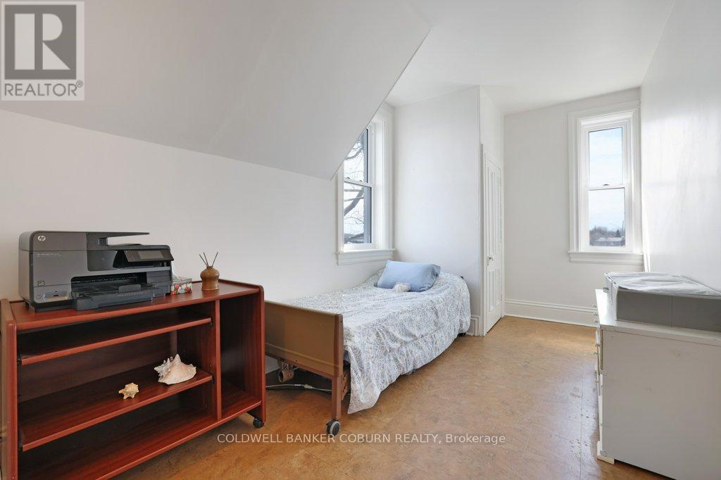 81 LAKESHORE DRIVE - Image 25