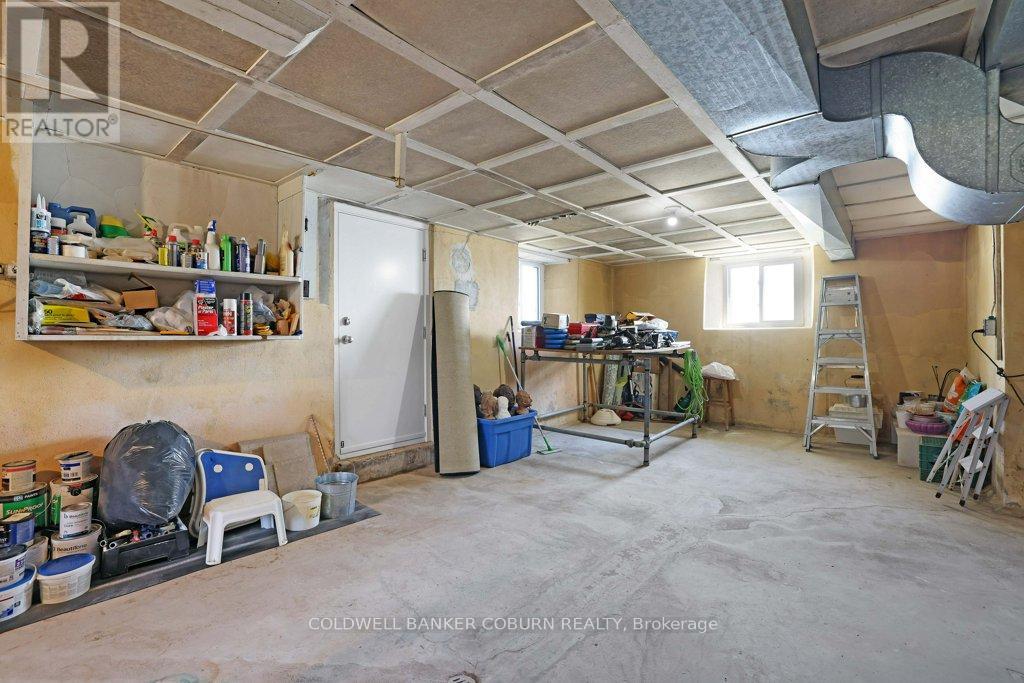 81 LAKESHORE DRIVE - Image 38
