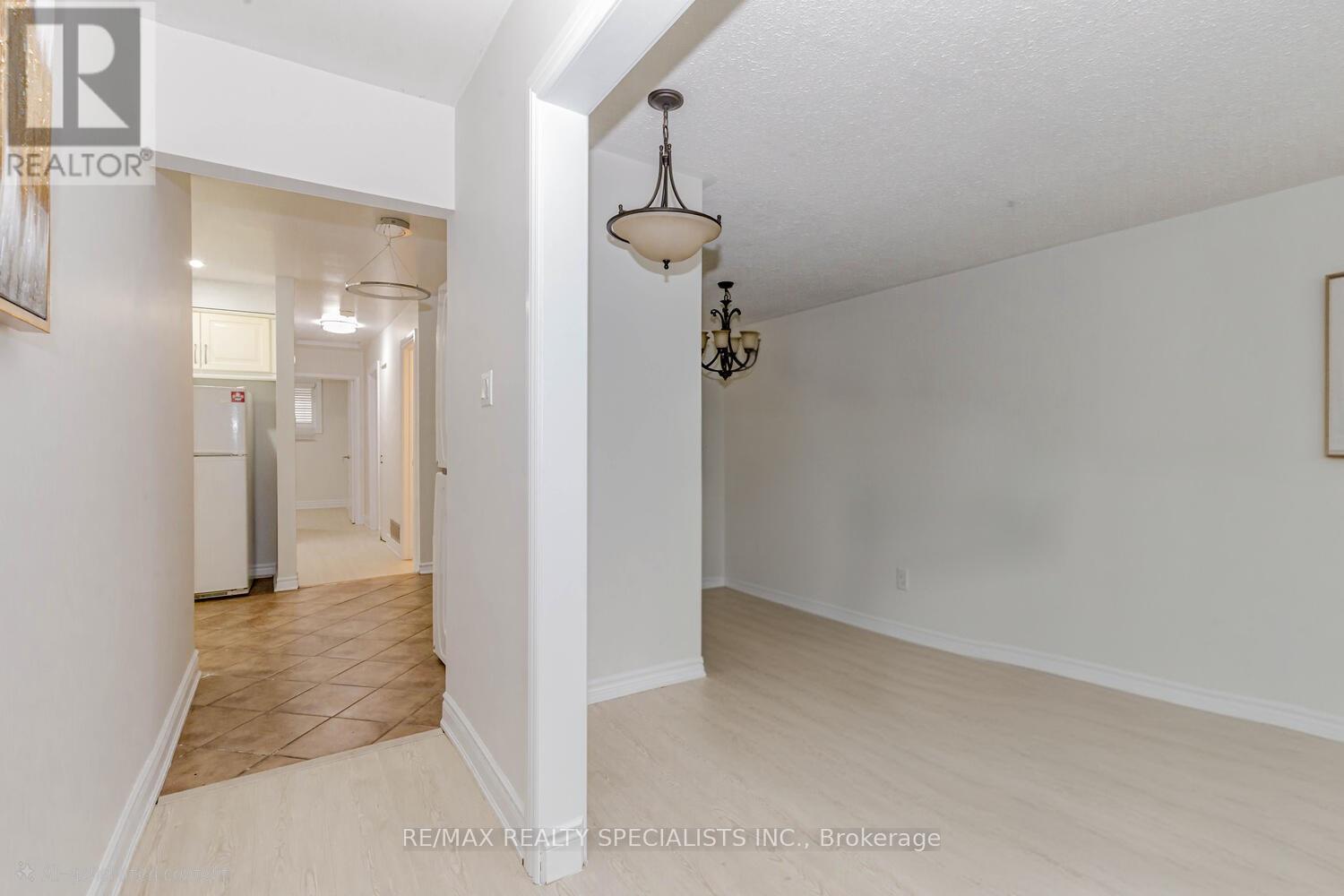 39 SEABORN ROAD - 5