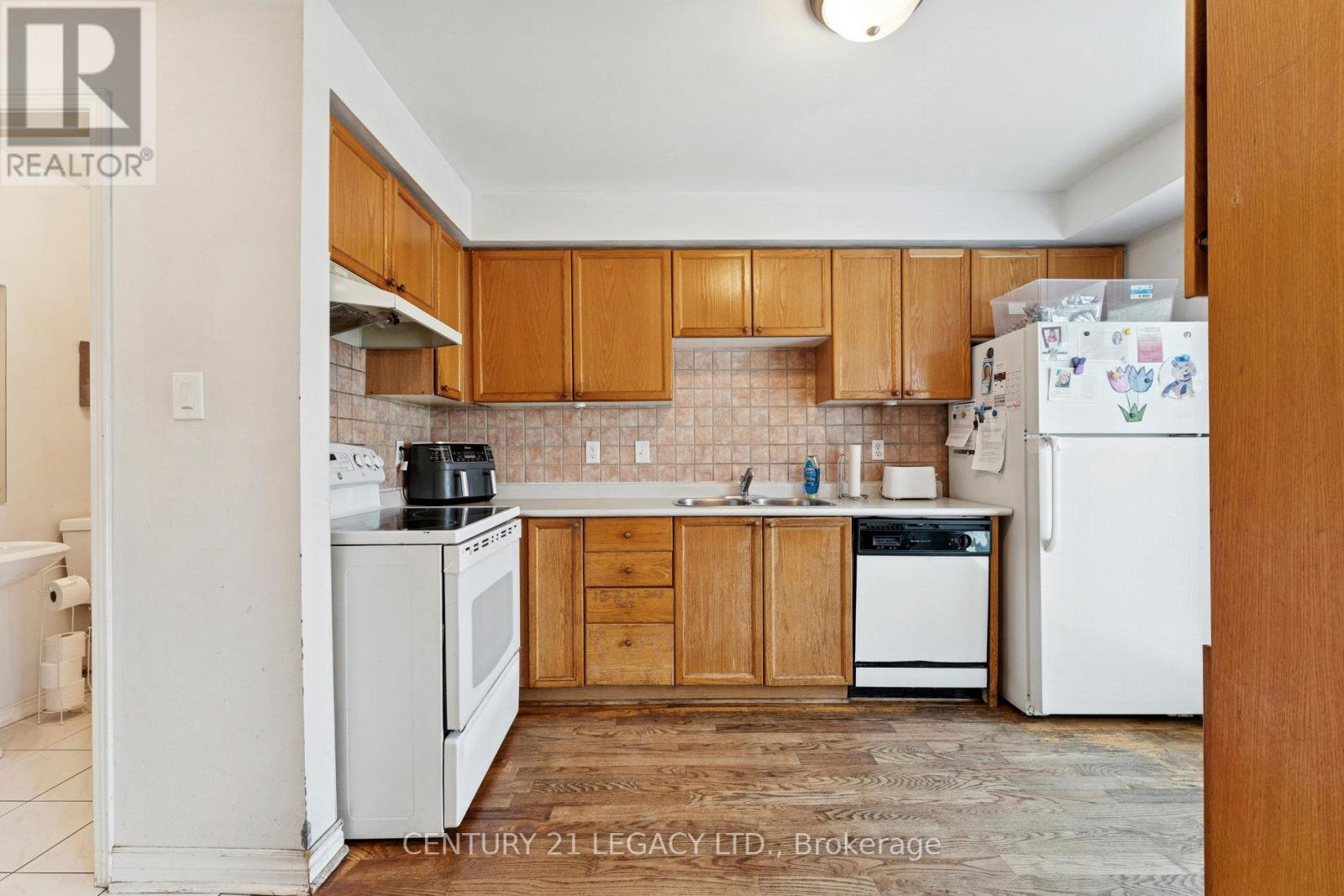 71 TOWNLEY CRESCENT - 10