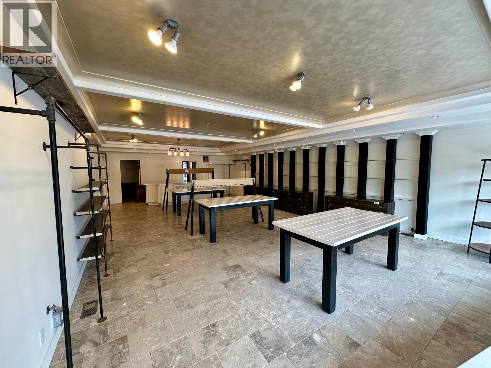 1171 MAIN Street, Smithers